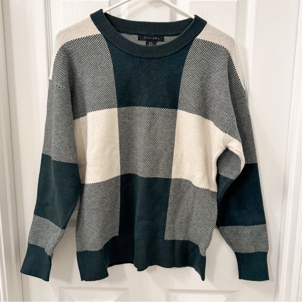 Tahari Women's Green and White Patchwork Crewneck Sweater, Size Medium